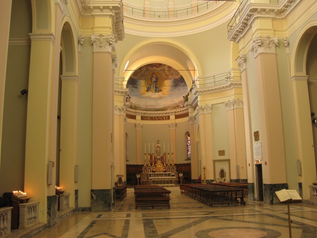 Chiesa S.M. Immacolata a Pegli: l'interno